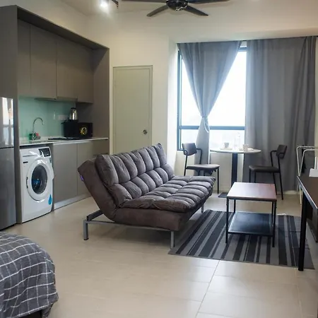 Tamarind Suites Cyberjaya: Work-Friendly Day Stay by Flexihome-MY Exterior photo