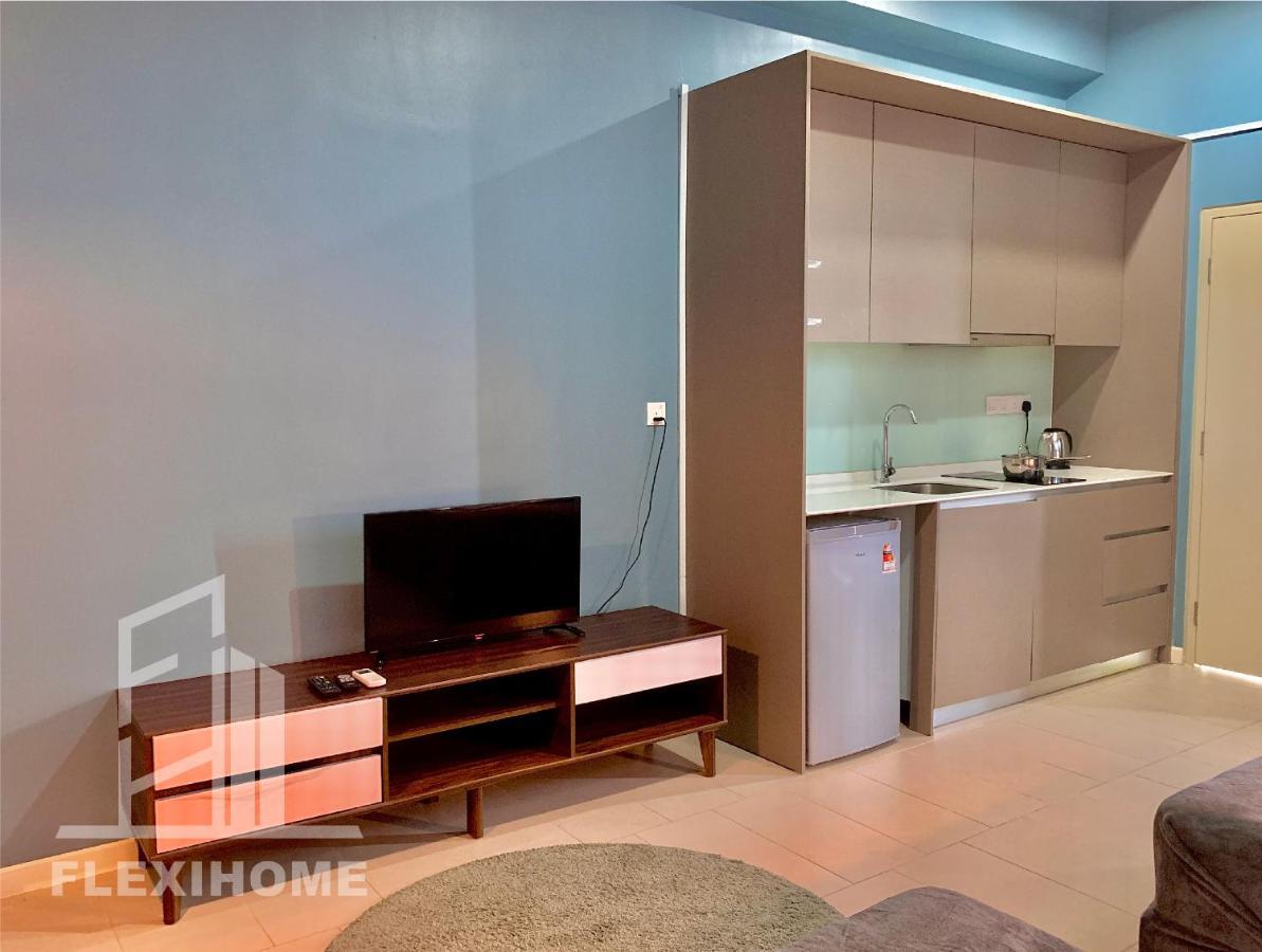 Tamarind Cyberjaya: Work-friendly Day By Flexihome-my Apartment *