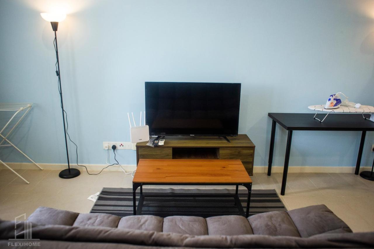 Tamarind Cyberjaya: Work-friendly Day By Flexihome-my Apartment *