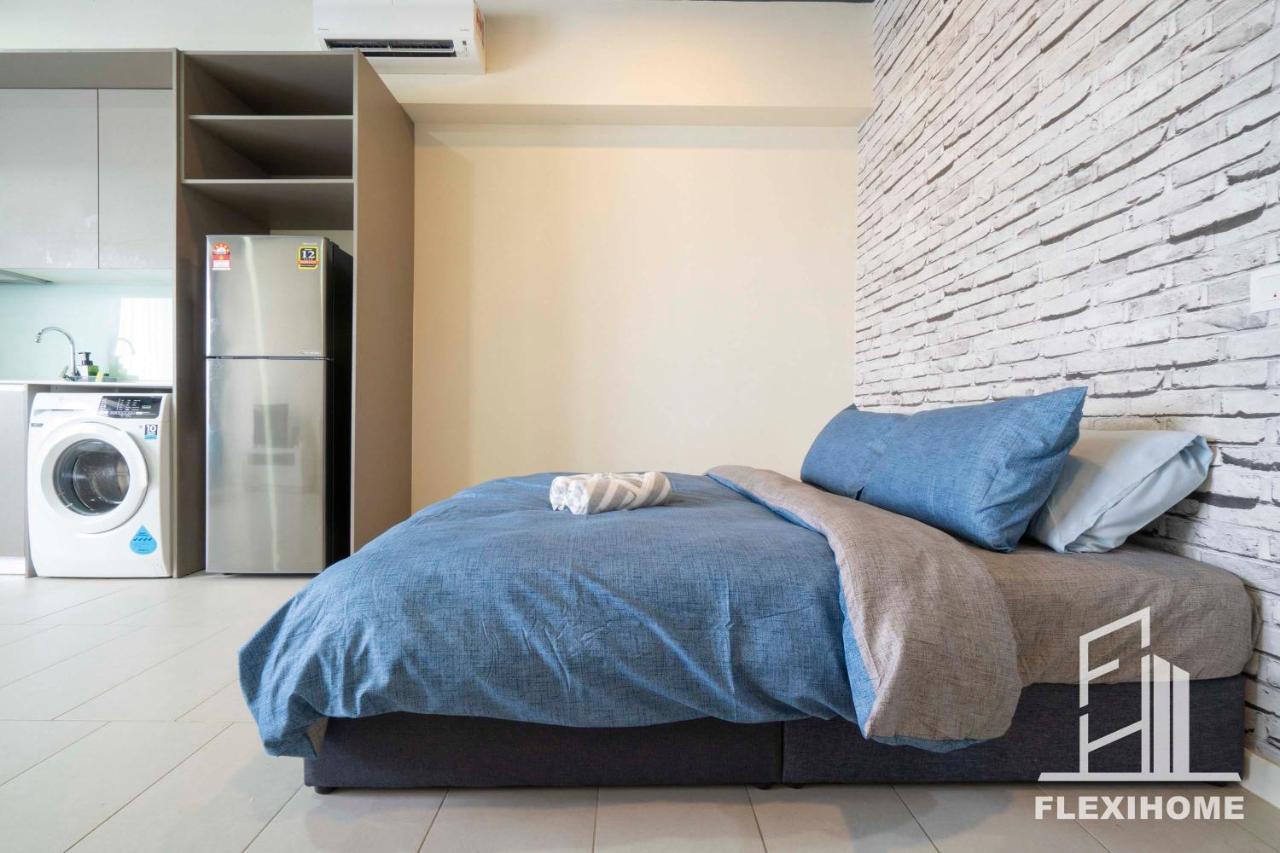 Tamarind Cyberjaya: Work-friendly Day By Flexihome-my Apartment Cyberjaya