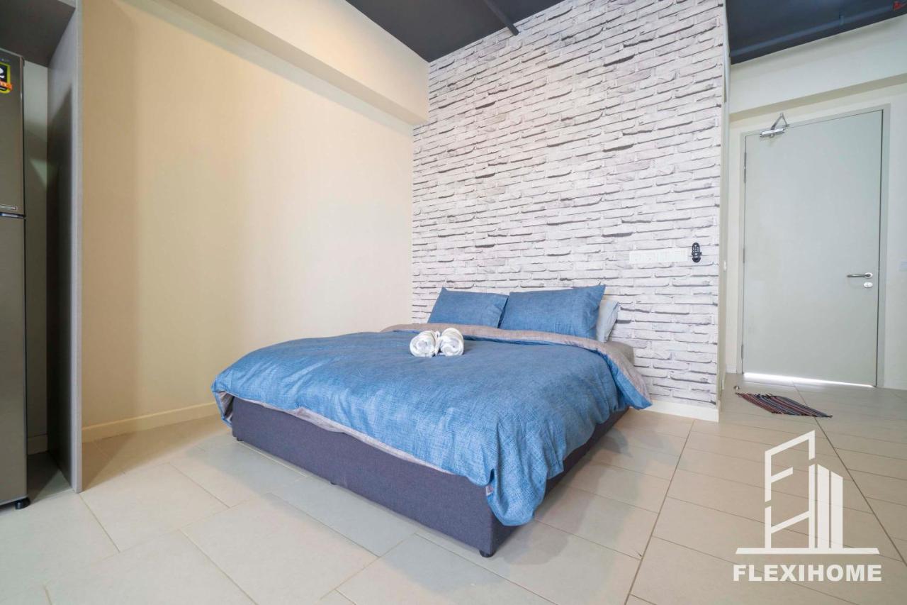 Tamarind Cyberjaya: Work-friendly Day By Flexihome-my Apartment *