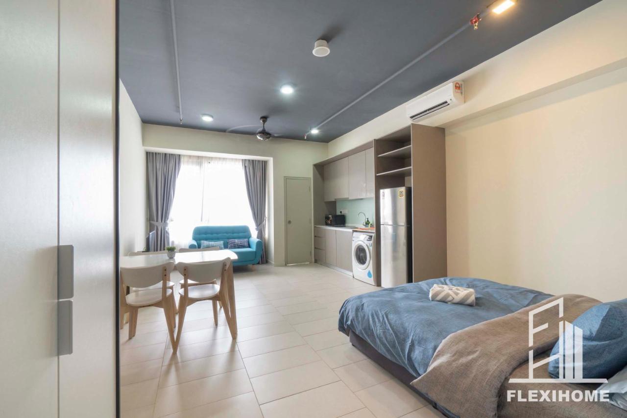 Tamarind Cyberjaya: Work-friendly Day By Flexihome-my Apartment Cyberjaya